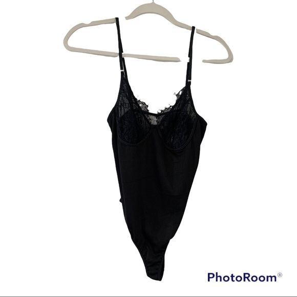 NWT Lace Panel Solid Black Bodysuit size small - Picture 3 of 6